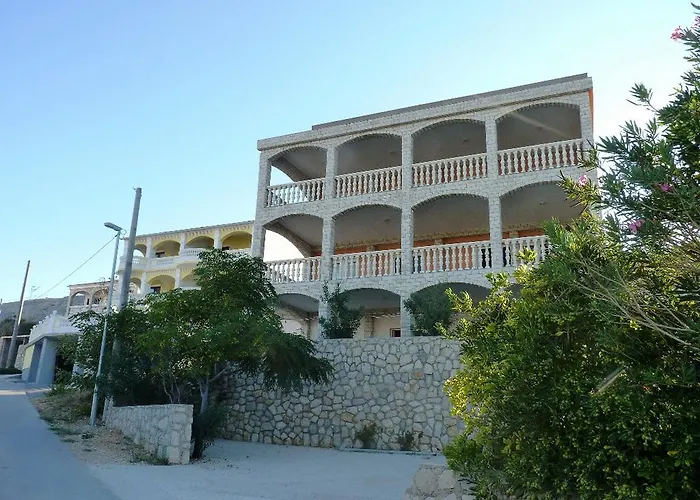 Anastazija * Pag Town